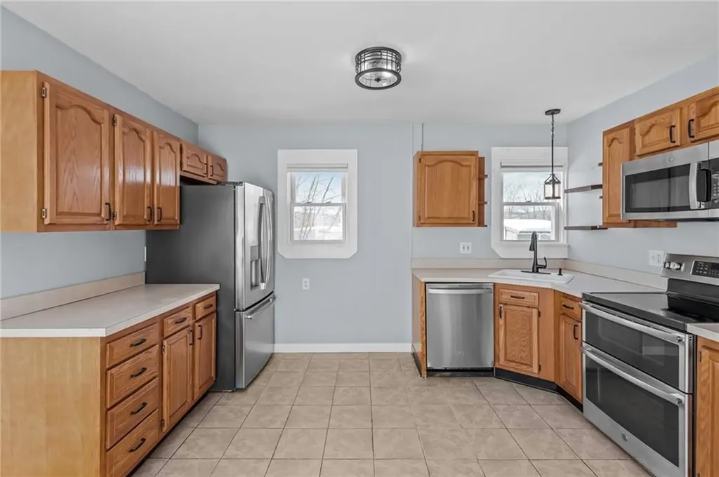 202 Phillips Street Woonsocket RI 02895