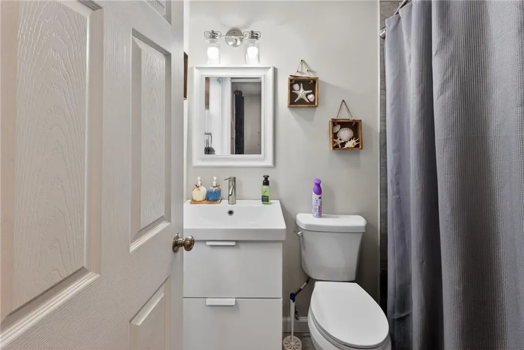 102 Ellery Street Providence RI 02909