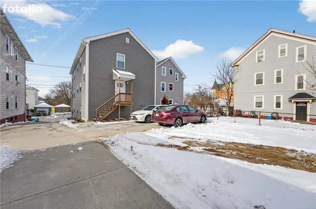 102 Ellery Street Providence RI 02909