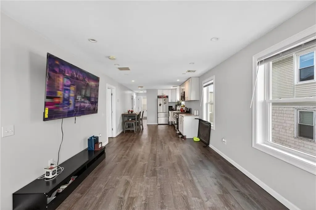102 Ellery Street Providence RI 02909