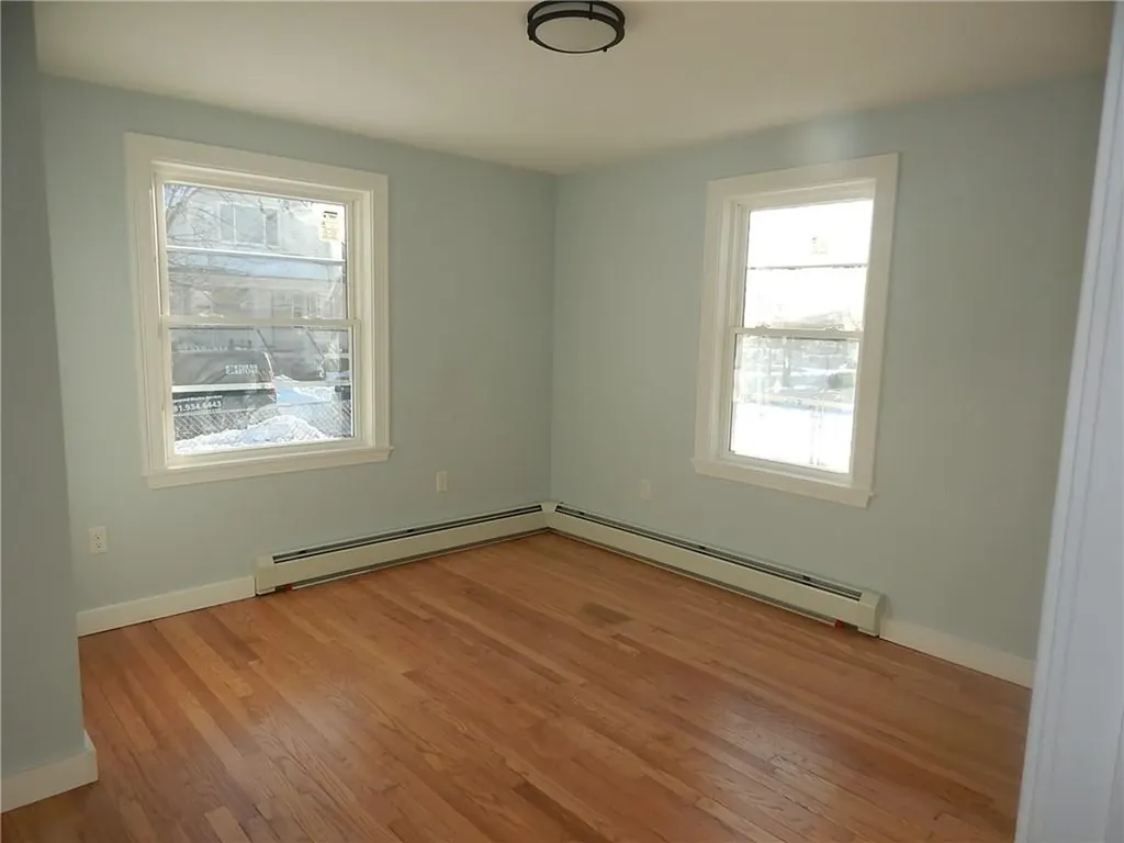 84 Farrell Street Pawtucket RI 02861