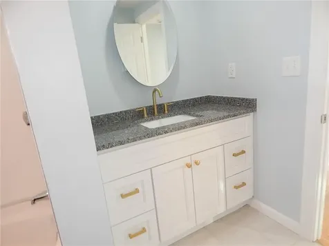 84 Farrell Street Pawtucket RI 02861