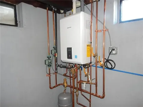 84 Farrell Street Pawtucket RI 02861