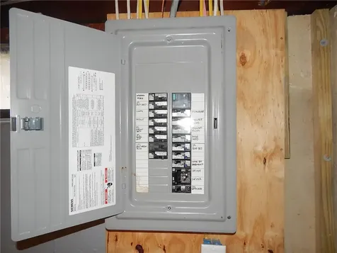 84 Farrell Street Pawtucket RI 02861