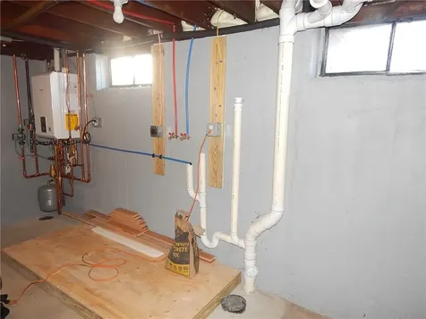 84 Farrell Street Pawtucket RI 02861