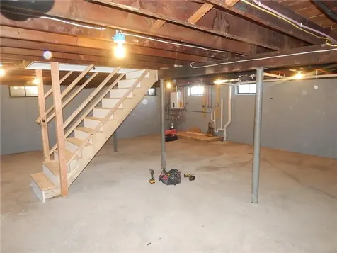 84 Farrell Street Pawtucket RI 02861