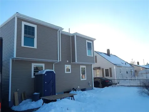 84 Farrell Street Pawtucket RI 02861