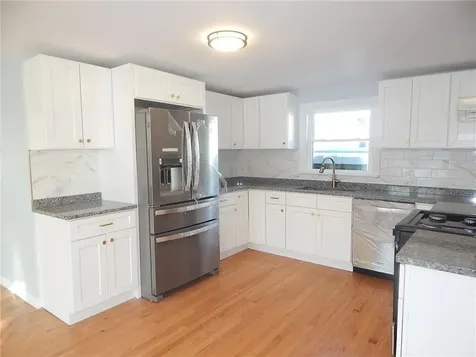 84 Farrell Street Pawtucket RI 02861