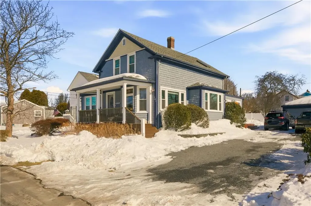 181 Center Avenue Middletown RI 02842