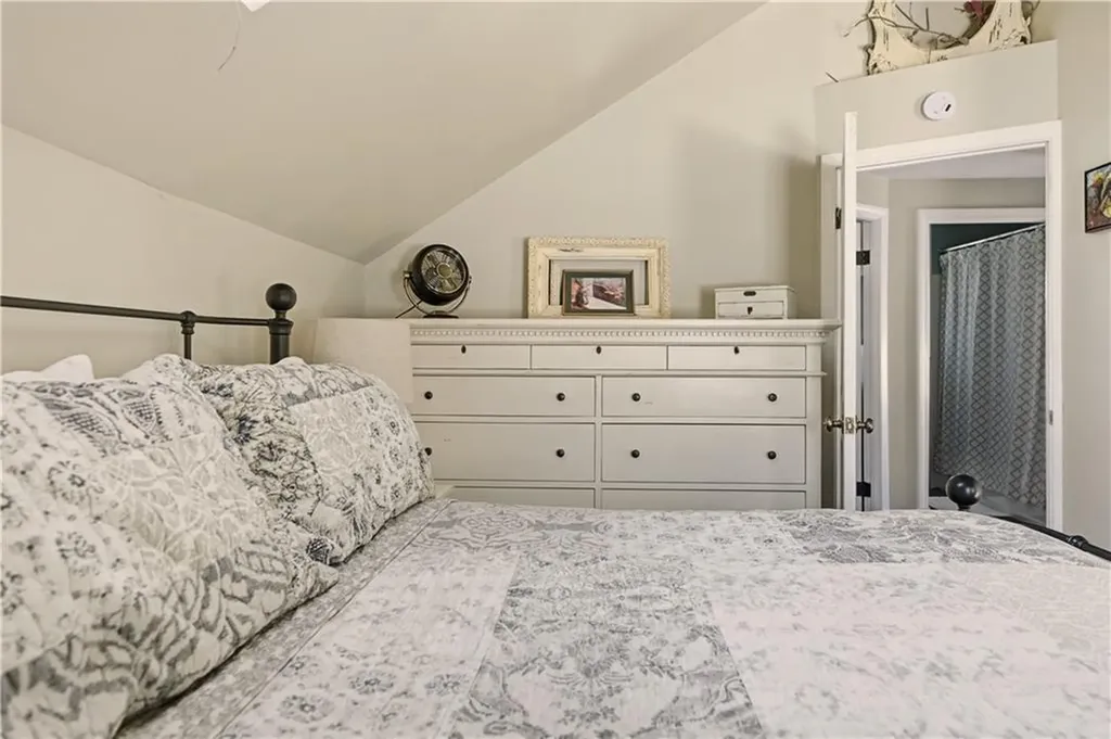 181 Center Avenue Middletown RI 02842