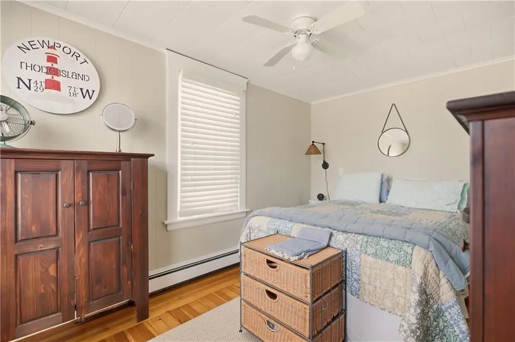 181 Center Avenue Middletown RI 02842