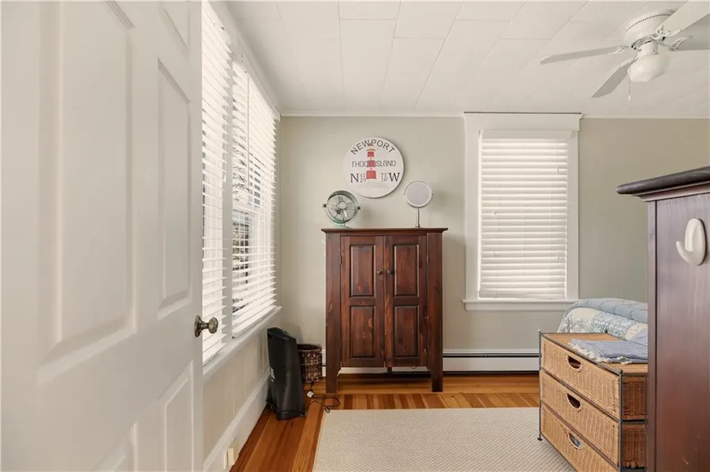 181 Center Avenue Middletown RI 02842