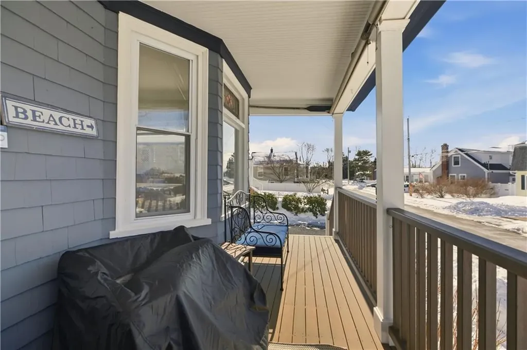 181 Center Avenue Middletown RI 02842