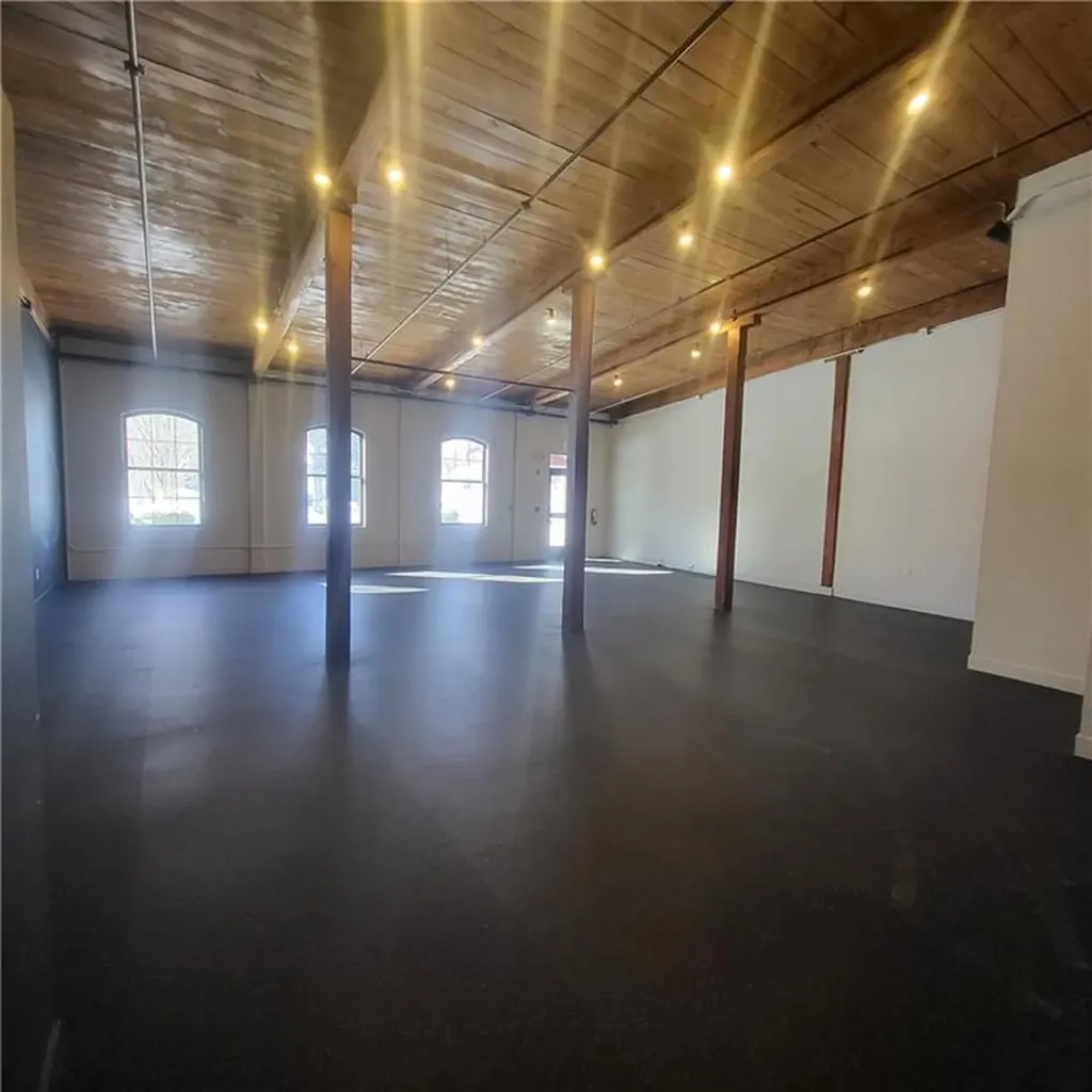 61 Cedar Avenue East Greenwich RI 02818