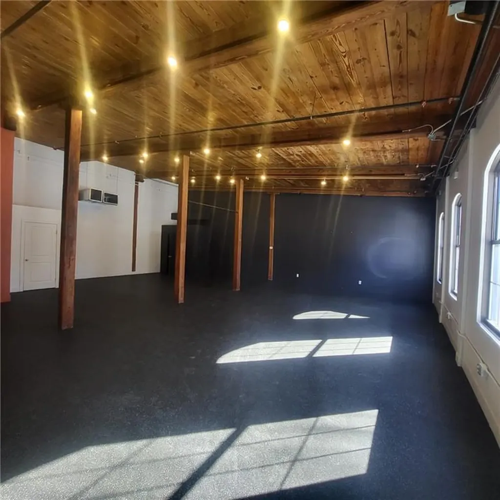 61 Cedar Avenue East Greenwich RI 02818