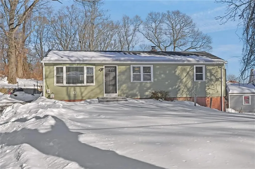 5 Deluca Street Johnston RI 02919