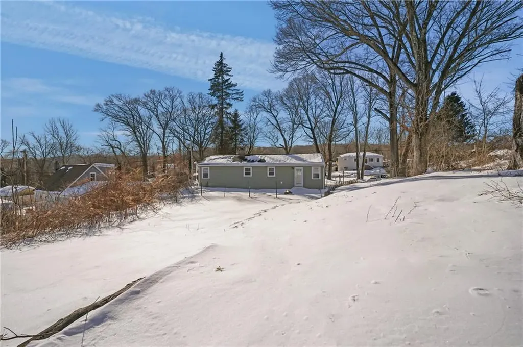 5 Deluca Street Johnston RI 02919