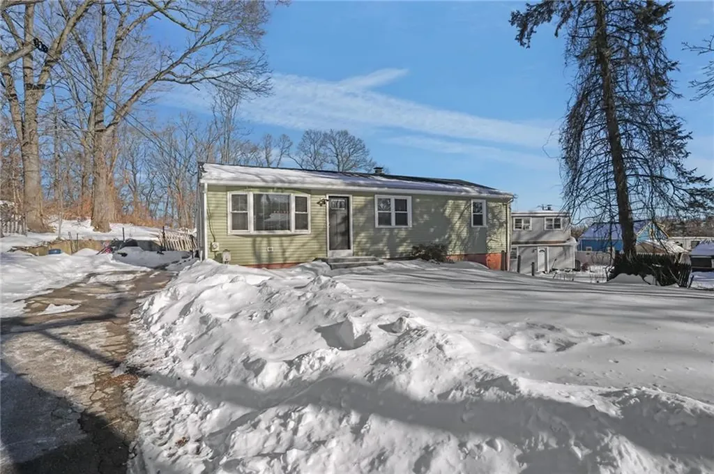 5 Deluca Street Johnston RI 02919