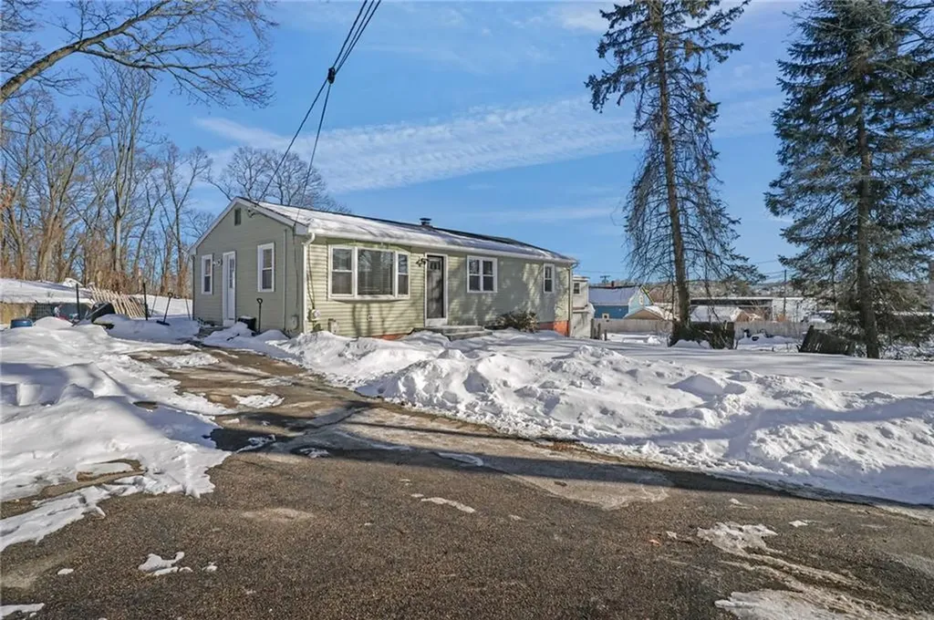 5 Deluca Street Johnston RI 02919