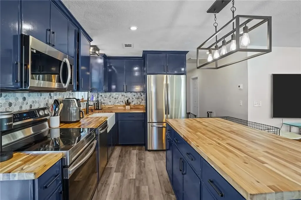 5 Deluca Street Johnston RI 02919