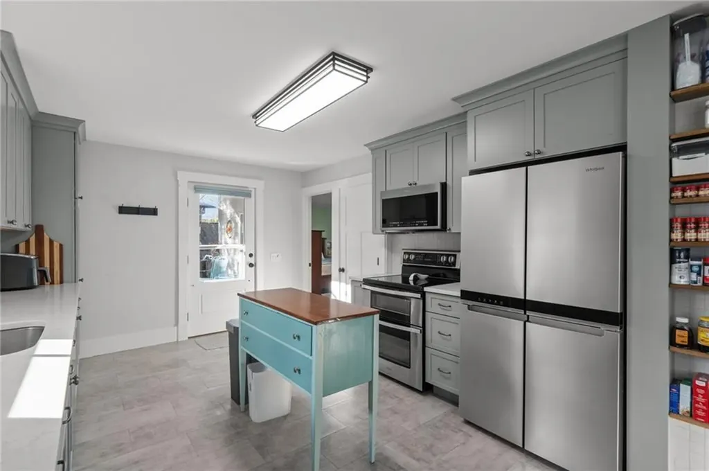 104 Howland Avenue Jamestown RI 02835