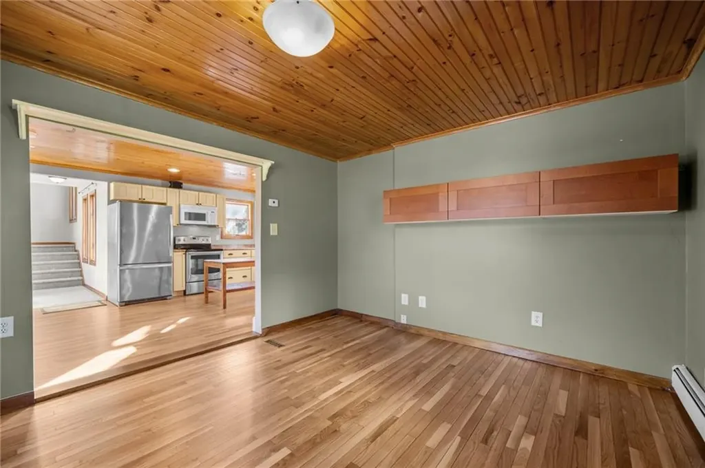 104 Howland Avenue Jamestown RI 02835