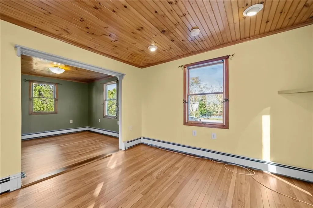 104 Howland Avenue Jamestown RI 02835