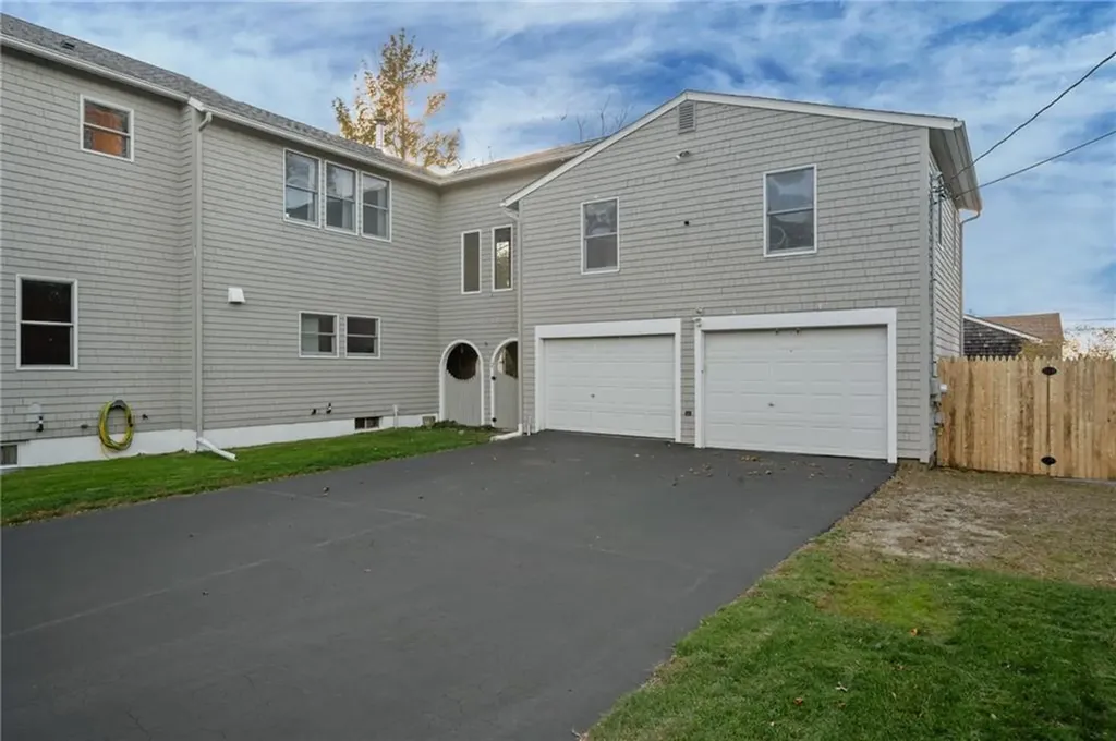 104 Howland Avenue Jamestown RI 02835