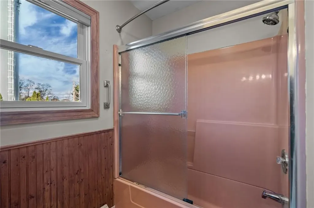 104 Howland Avenue Jamestown RI 02835