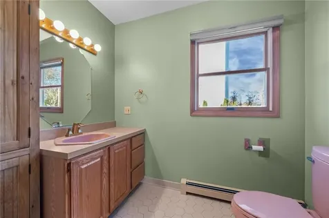 104 Howland Avenue Jamestown RI 02835