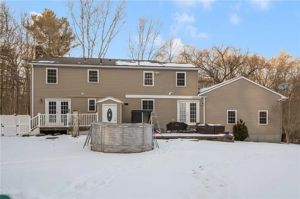 233 Sisson Road Coventry RI 02816