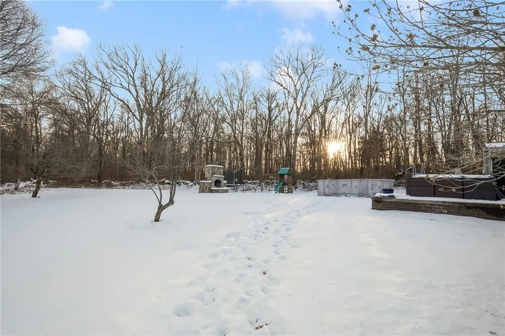 233 Sisson Road Coventry RI 02816