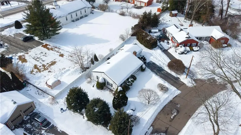 80 Twin Oak Drive Warwick RI 02889