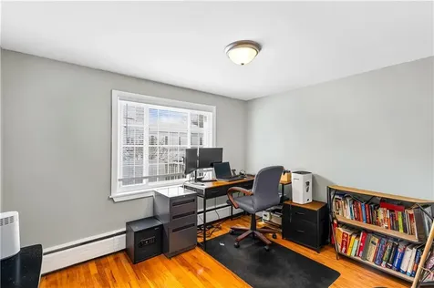 80 Twin Oak Drive Warwick RI 02889