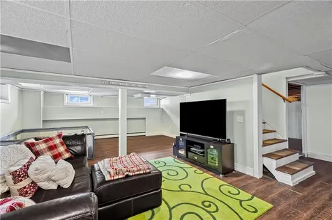 80 Twin Oak Drive Warwick RI 02889