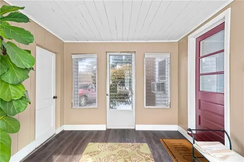 80 Twin Oak Drive Warwick RI 02889