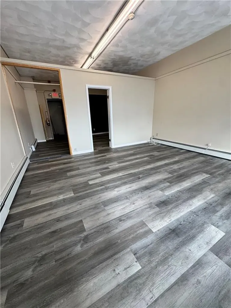 494 Warren Avenue East Providence RI 02914