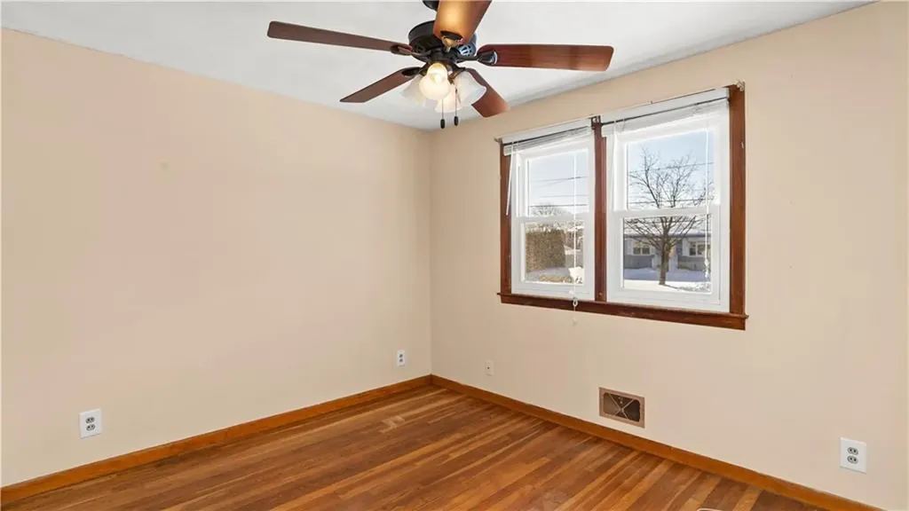 96 Moccasin Drive Warwick RI 02889