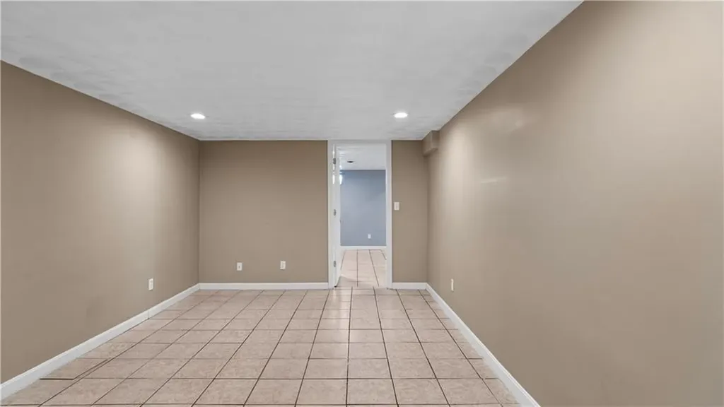 96 Moccasin Drive Warwick RI 02889