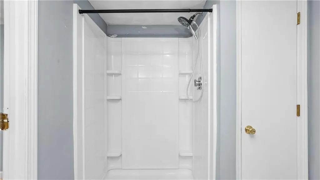 96 Moccasin Drive Warwick RI 02889