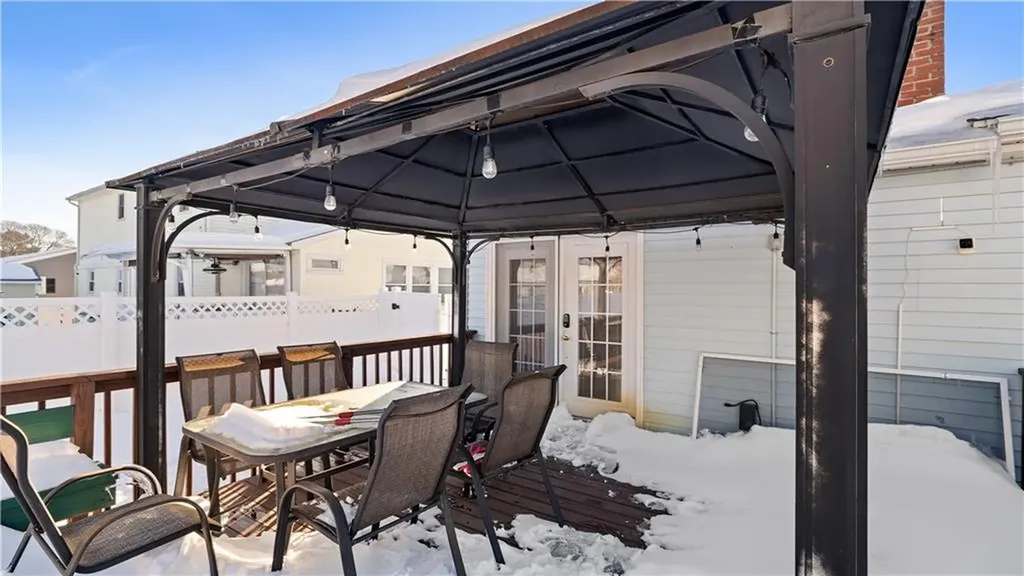 96 Moccasin Drive Warwick RI 02889