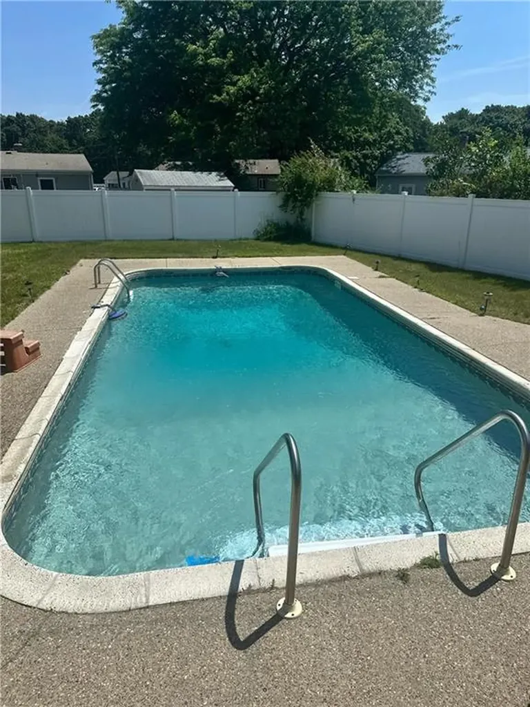 96 Moccasin Drive Warwick RI 02889