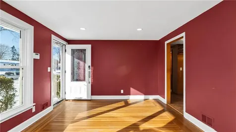 96 Moccasin Drive Warwick RI 02889