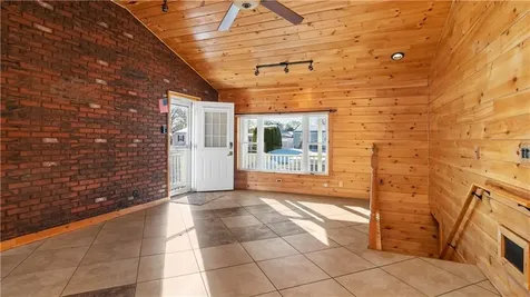 96 Moccasin Drive Warwick RI 02889