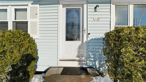96 Moccasin Drive Warwick RI 02889