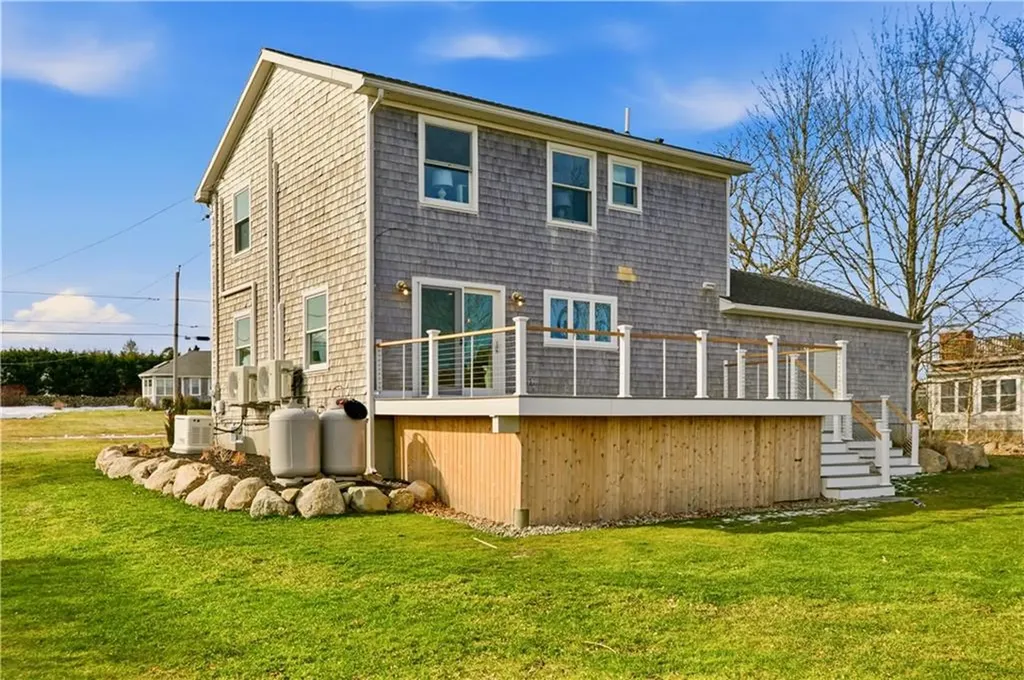 30 Indian Road Little Compton RI 02837
