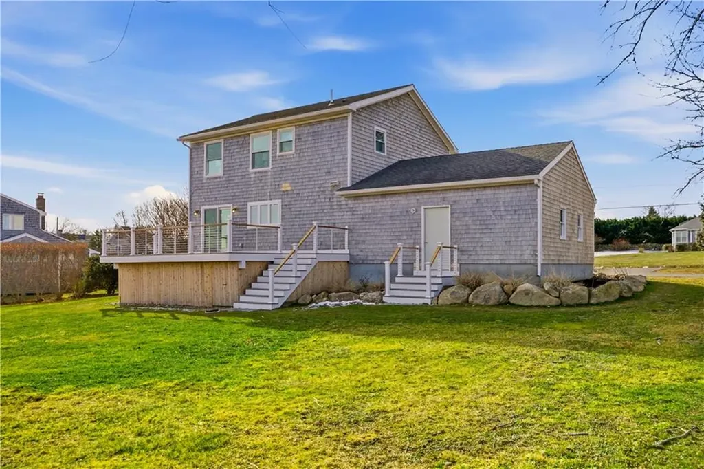 30 Indian Road Little Compton RI 02837