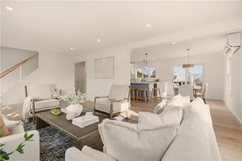 30 Indian Road Little Compton RI 02837