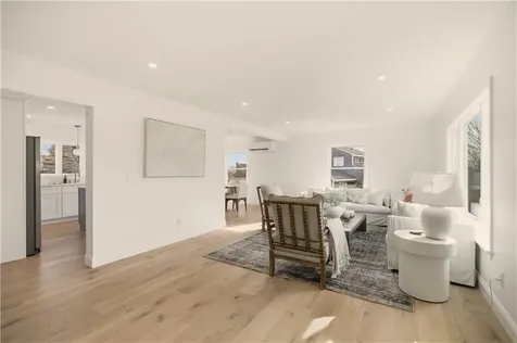 30 Indian Road Little Compton RI 02837