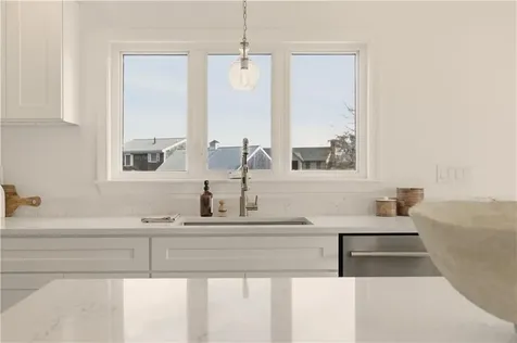 30 Indian Road Little Compton RI 02837